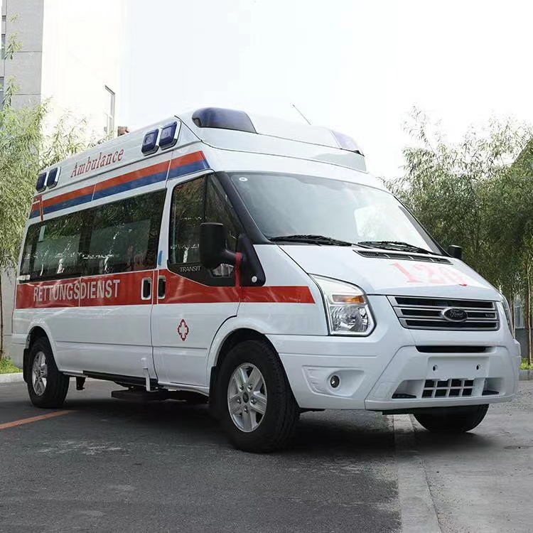 会同行动不便者长途救护车租赁：安全转运的核心注意事项​